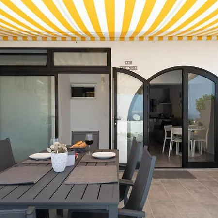 Casa Johan - With Amazing Views And Terrace Garden, Ac, Fast Fiber Wifi * Patalavaca