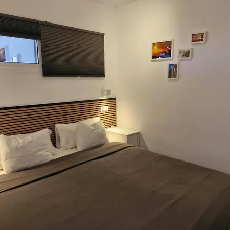 Casa Johan - With Amazing Views And Terrace Garden, Ac, Fast Fiber Wifi Lägenhet Patalavaca
